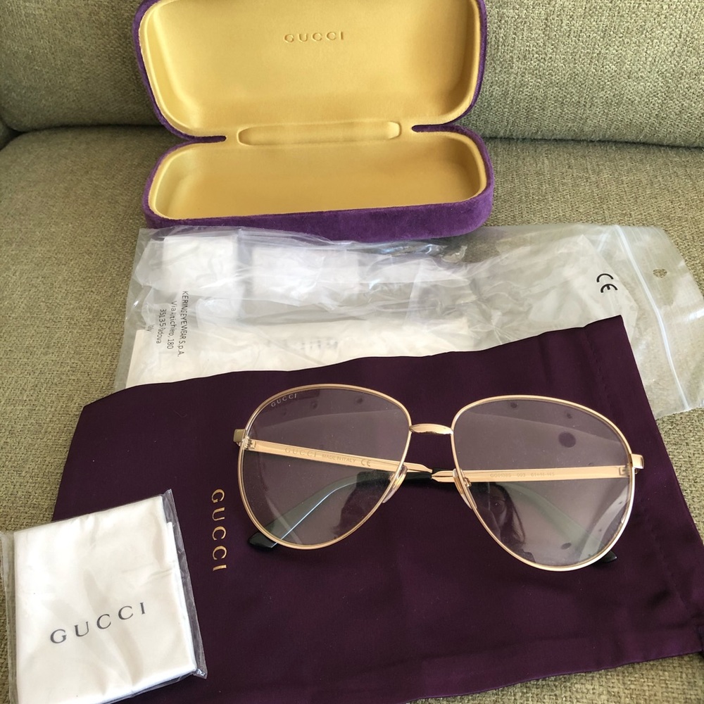 Brand new Gucci aviator glasses